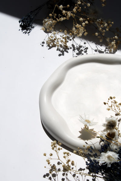 Modern Cloud Tray – Decorative Trinket Tray Black, White & Beige