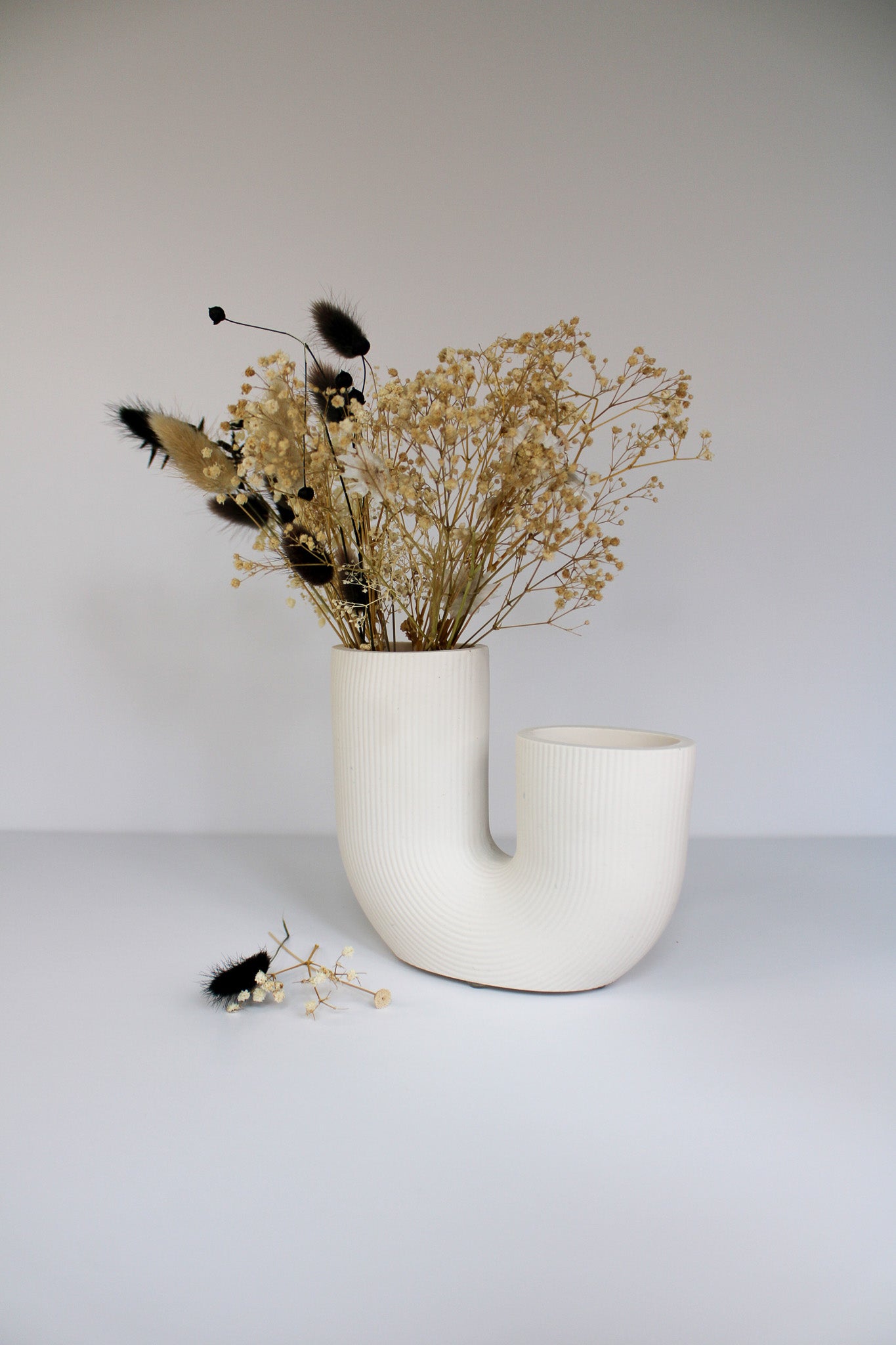 Modern U Vase | Geometric Vase