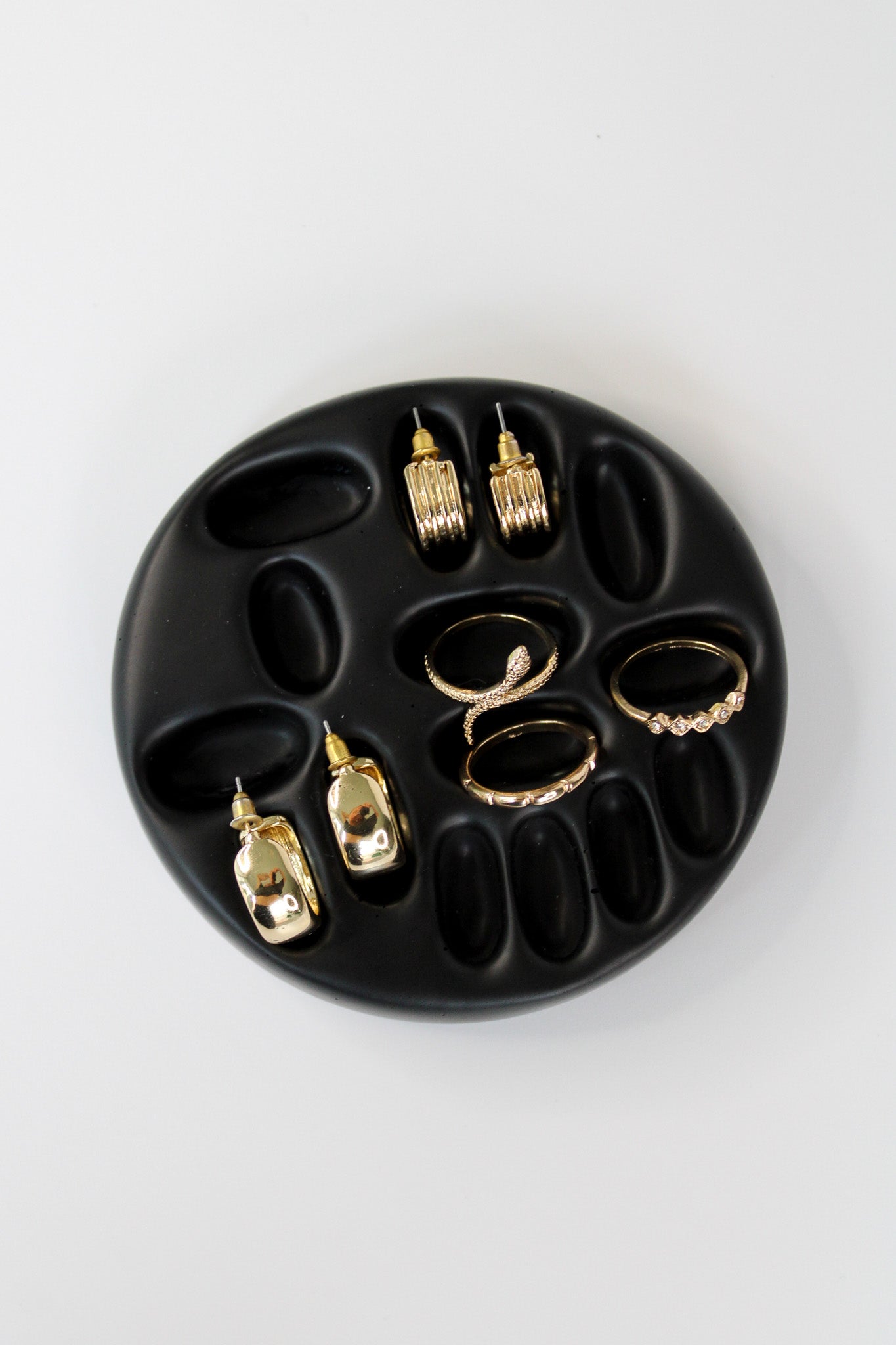 Elegant Stone-Style Round Ring Holder – Versatile Jewellery Organiser