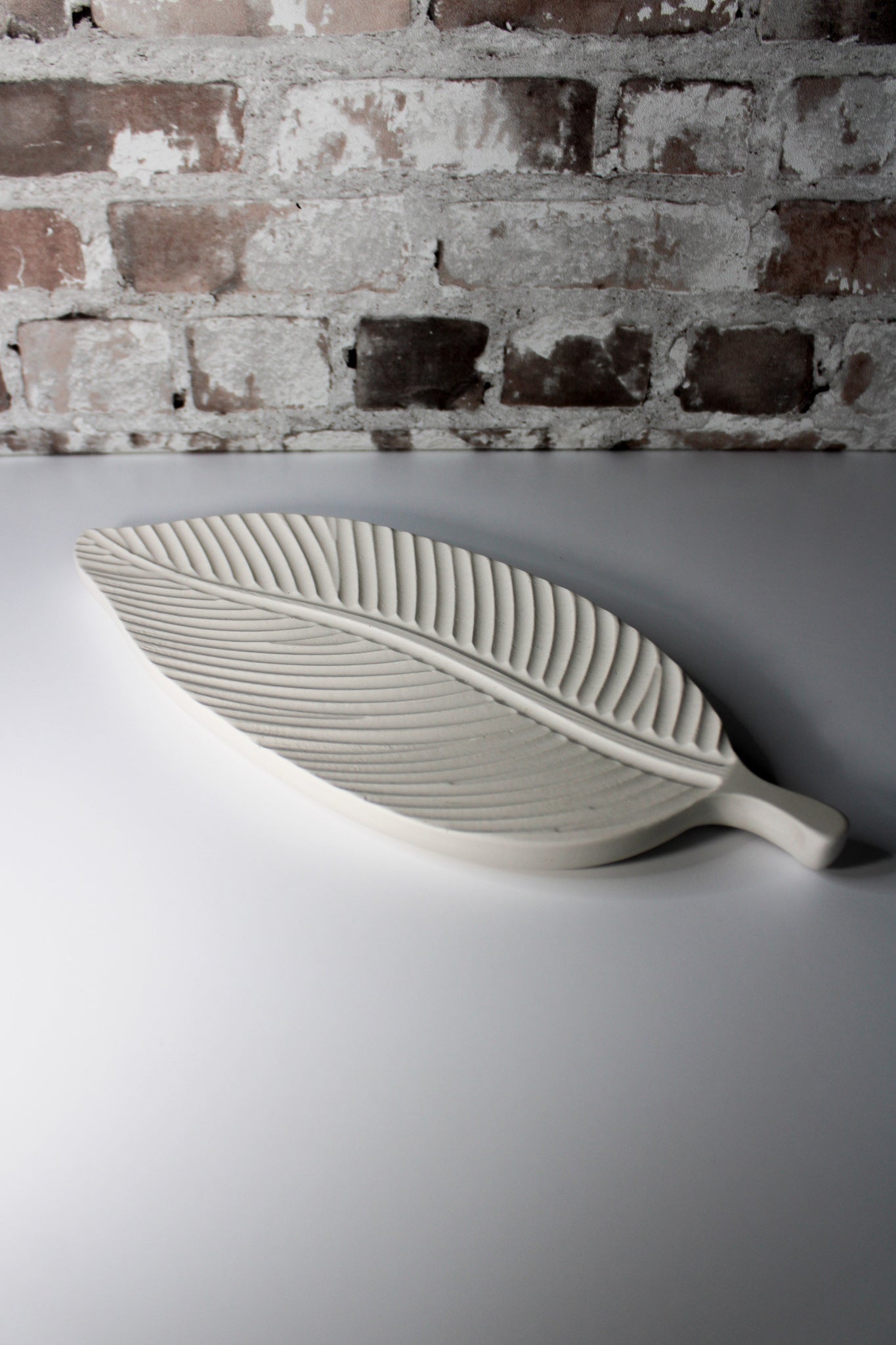 White Leaf Tray | Decorative Centrepiece Tray - Pascal Studio